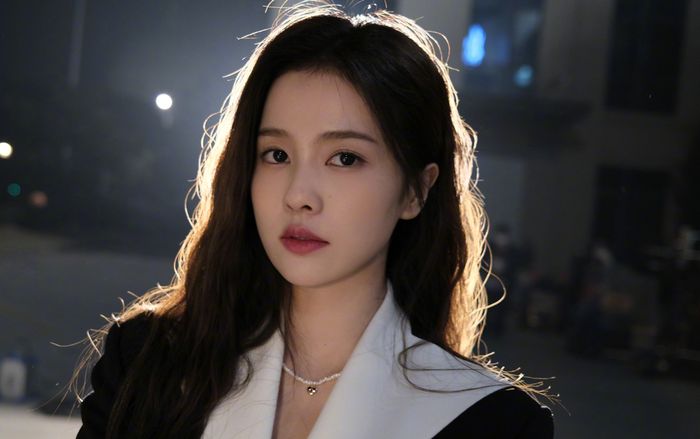 Bạch Lộc bị chê 'phổ nữ', netizen: Kém sắc như vậy sao vẫn có thể nổi tiếng?'