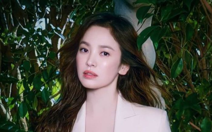 Lộ diện mỹ nam từng 'cả gan' ghẻ lạnh Song Hye Kyo, hóa ra là người quen Son Ye Jin