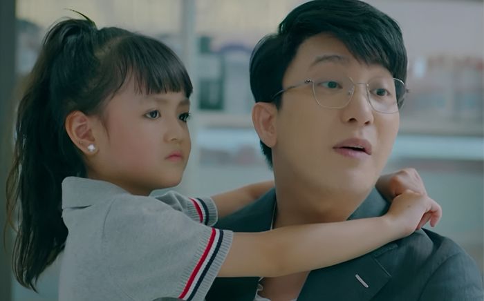 Chúng Ta Của 8 Năm Sau tập 16: Lâm (Mạnh Trường) có bạn gái mới cực xinh đẹp, Dương nhận tin buồn