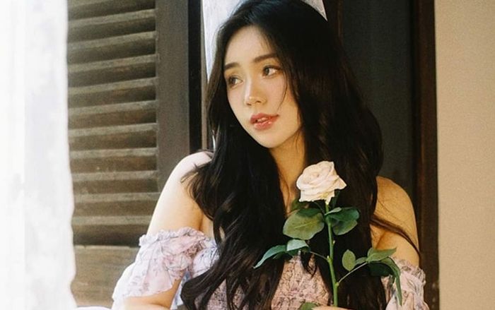 Quỳnh Kool khoe nhan sắc mẹ ruột, dân tình xuýt xoa vì visual cực phẩm