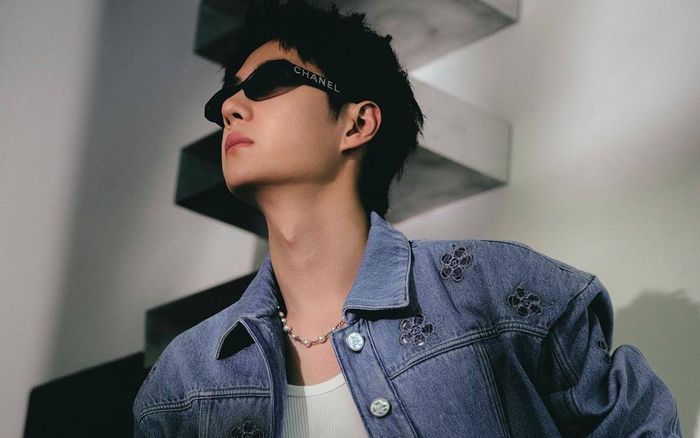 460.000 người tranh tạp chí mới của Vương Nhất Bác