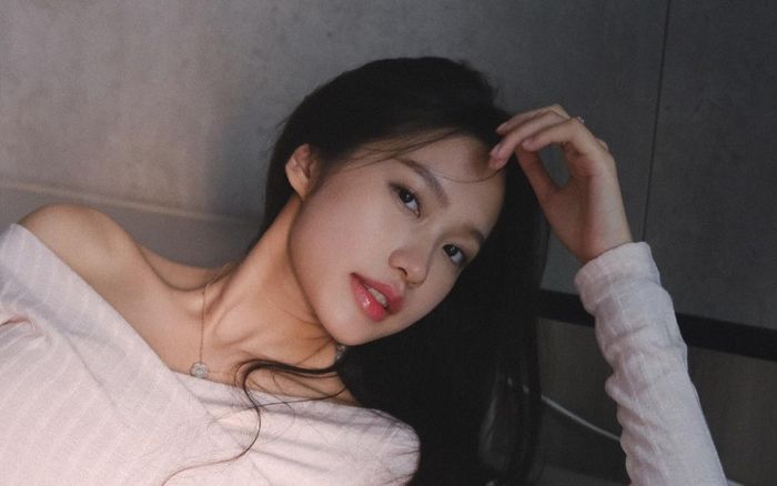 Khoe ảnh sống ảo quyến rũ, Doãn Hải My lập tức 'vỡ mộng' khi Đoàn Văn Hậu nhắc nhở điều này