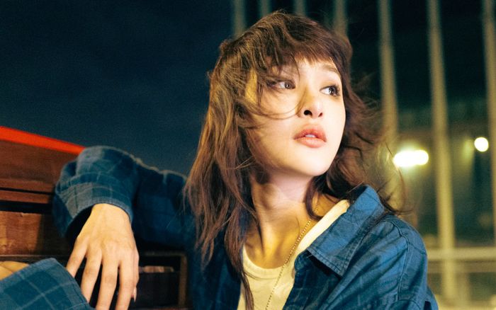 Vừa bị 'ném đá' trên livestream, Hiền Hồ tiếp tục có hành động thách thức