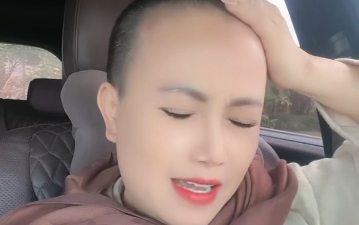 Bị chỉ trích vì đi tu nhưng vẫn đăng ảnh, Hoàng Yến 'Về nhà đi con' lên tiếng khẳng định một điều