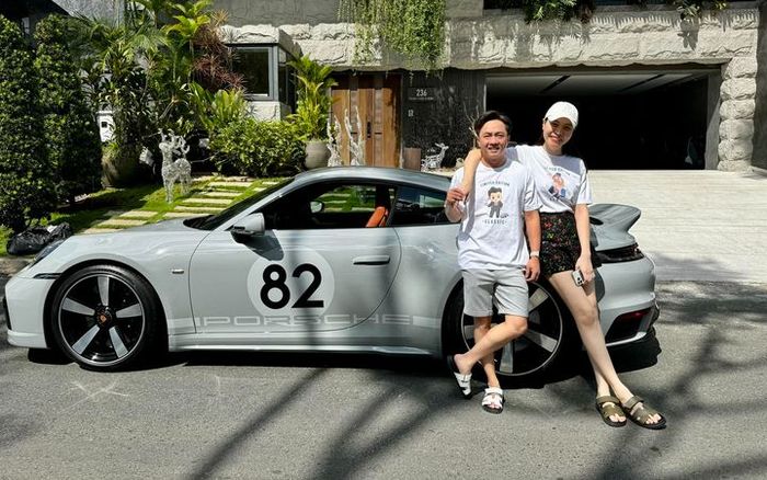 Cường Đô La check-in với xế hộp gần 20 tỷ, Đàm Thu Trang khéo khoe chân dài