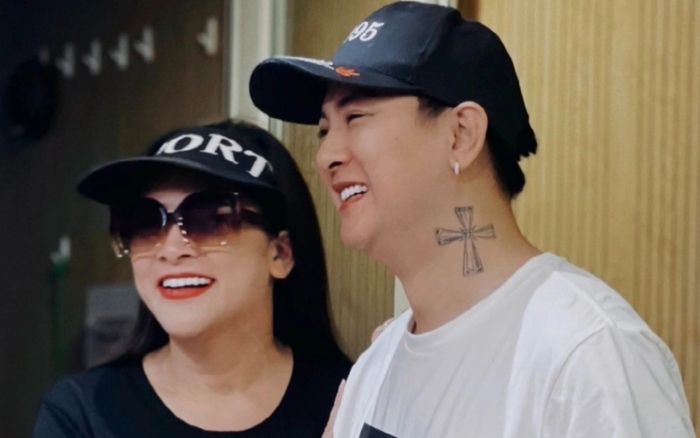 Hoài Lâm ăn diện đơn giản đi tập nhạc cùng Như Quỳnh, ngoại hình hai thế hệ đứng cạnh nhau ra sao?