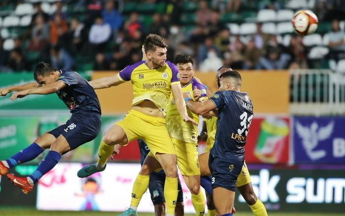 Hà Nội FC 'phơi áo' trước HAGL của bầu Đức