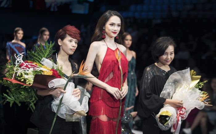 Hương Giang tiết lộ doanh thu kiếm được trong 5 tiếng, con số bằng cả một đời người dành dụm!