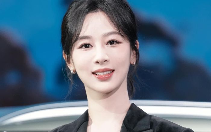 Hết Trường Tương Tư, một bộ phim khác của Dương Tử cũng bị hoãn chiếu