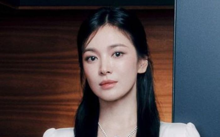 Lộ diện nam thần từng 'cả gan' từ chối thẳng mặt Song Hye Kyo, giờ chắc cũng thấy hối hận