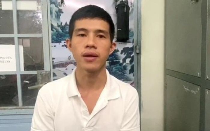 Thanh niên giật điện thoại của người phụ nữ để trong hộc xe máy và cái kết