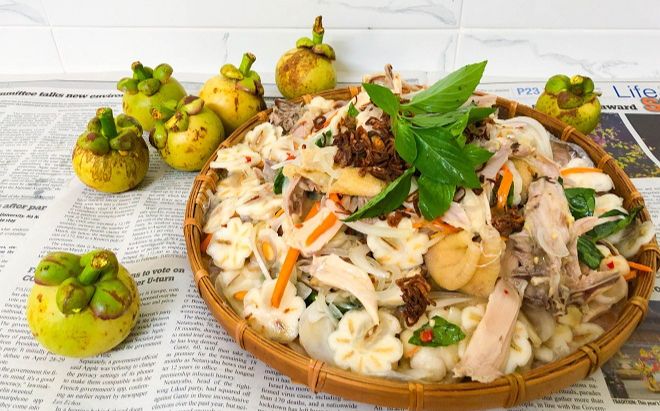 Công thức gỏi gà măng cụt hot rần rần trên tóp tóp, chế biến cực nhưng ngon 'nhức nách'