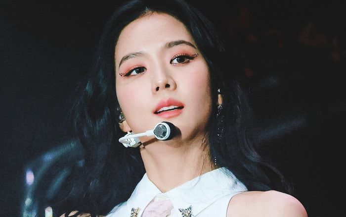 5 nữ MC truyền hình bị đuổi việc vì Jisoo