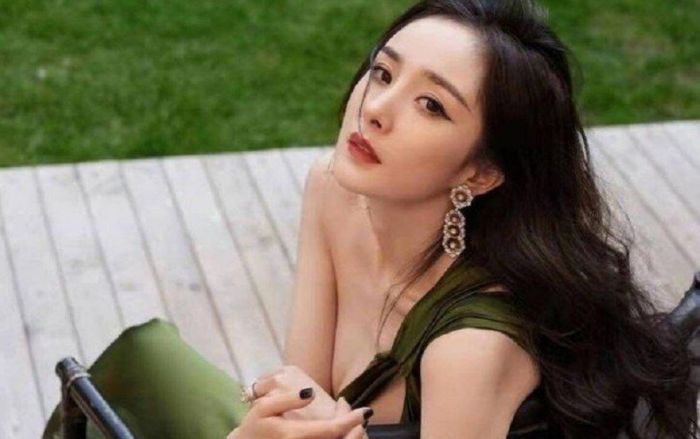 Danh tính người tình mới của Dương Mịch lộ diện, bảo sao mà Lưu Khải Uy 'không có cửa' quay lại