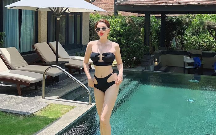 Bảo Thy khoe dáng hậu sinh nở, diện bikini nóng bỏng khiến dân tình điêu đứng