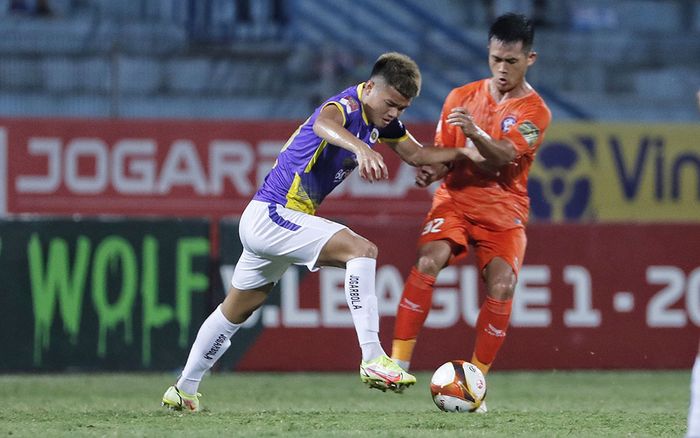 Hai cựu vương lâm nguy ở V.League 2023