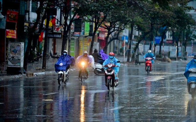 Miền Bắc, miền Trung mưa dông đến khi nào?