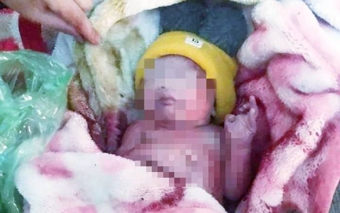 Lời thú tội của người mẹ trẻ sau màn kịch nhặt được bé trai sơ sinh còn nguyên dây rốn