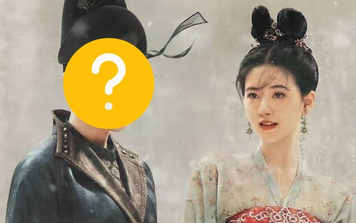 Triệu Lộ Tư bất ngờ lộ ảnh hẹn hò với đàn anh kém nổi