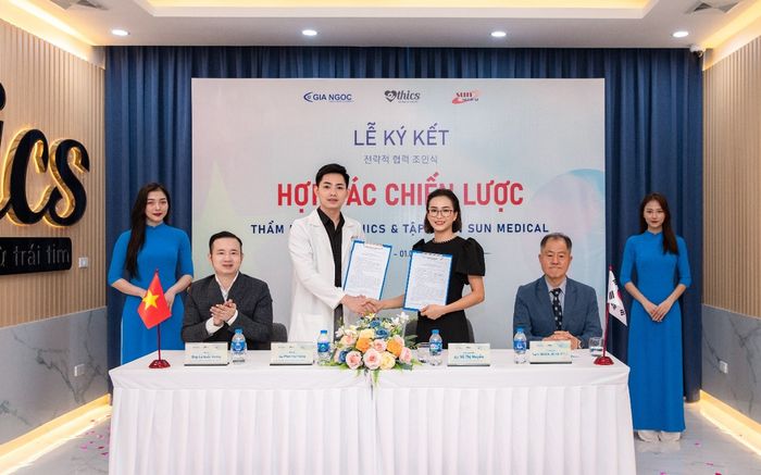 Thẩm mỹ viện Ethics ký kết hợp tác thành công với tập đoàn công nghệ thẩm mỹ hàng đầu Hàn Quốc