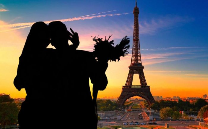 Nàng hậu Vbiz sang Pháp chụp ảnh cưới?