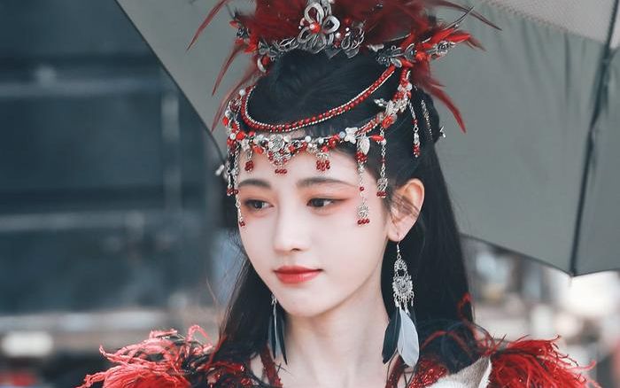 Chỉ vì sở thích lố này của Cúc Tịnh Y mà Hoa Nhung flop thê thảm