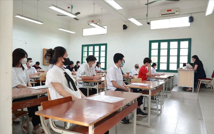 Sở GD&ĐT Hà Nội lên tiếng việc đề thi môn Toán in mờ gây hiểu nhầm
