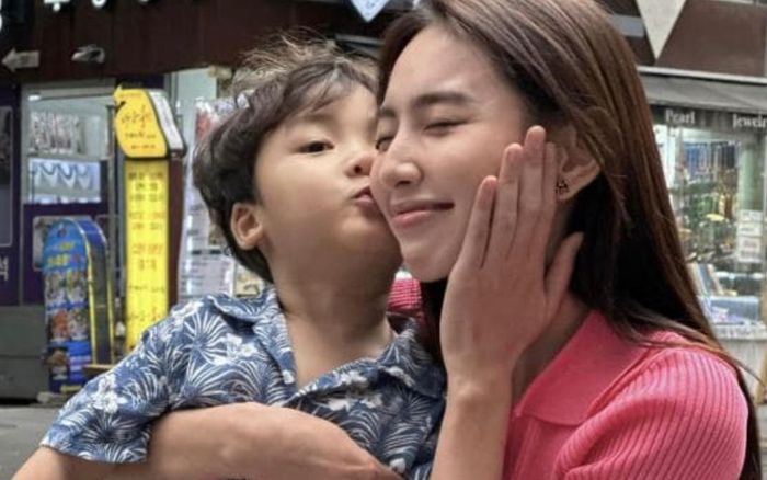 Liên tục 'thả thính', Thùy Tiên vẫn bị crush bơ đẹp: Nhìn biểu cảm nàng hậu 'cười ra nước mắt'