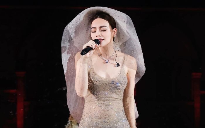 Không hát nhạc thất tình, Hồ Ngọc Hà vẫn khiến nhiều người bật khóc