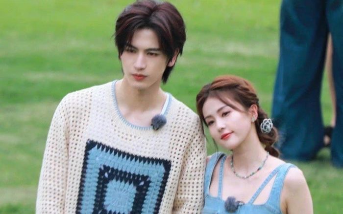 Nắm tay nhau cùng 'phi thăng' thành đỉnh lưu, Bạch Lộc - Trương Lăng Hách là couple đỉnh nhất Cbiz