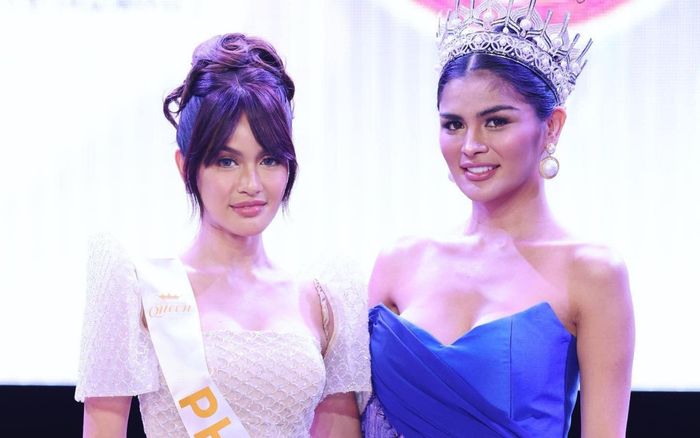 Hoa hậu Chuyển giới Philippines 2023 hớ hênh trên sân khấu vì ham mặc đồ mỏng