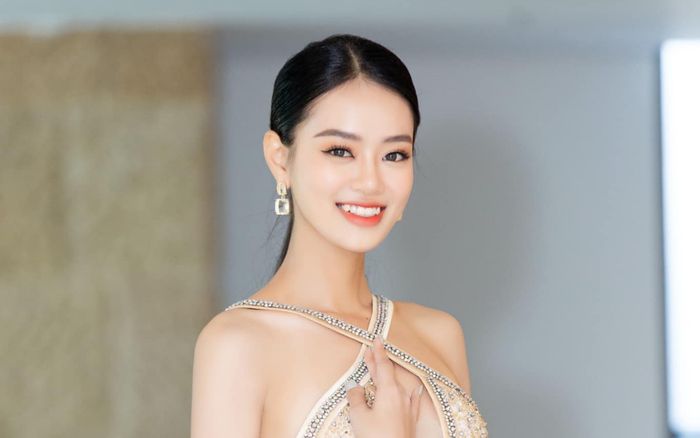 Nhan sắc và học vấn của nữ thủ môn cao gần 1m8 lọt vào chung kết Miss World Việt Nam 2023