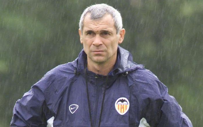 Đối thủ của HLV Troussier có số phận kỳ lạ nhất bóng đá thế giới