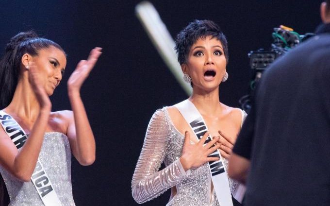 Một đoạn clip của H'Hen Niê bất ngờ được 'đào' lại, fan quốc tế tỏ rõ thái độ