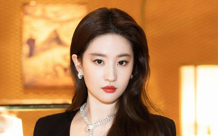 Lưu Diệc Phi nhận quả ngọt với 'người tình' kém 4 tuổi sau thời gian ngắn yêu đương