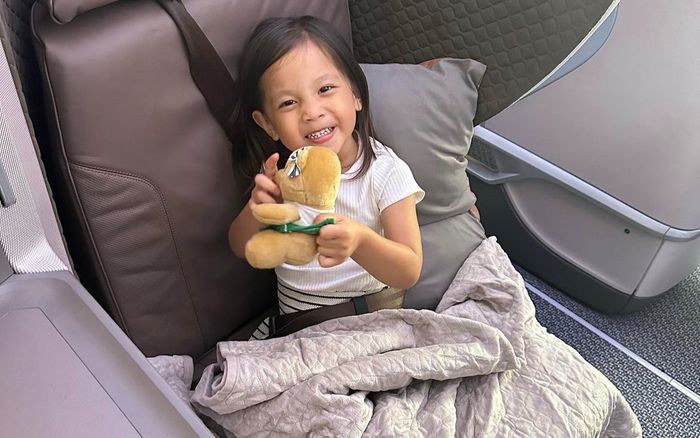 Hồ Ngọc Hà khoe ảnh 2 nhóc tỳ, tiết lộ Lisa 'ăn điểm' hơn Leon ở khoản này