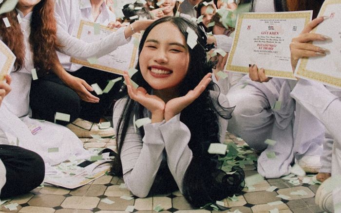 Phương Mỹ Chi: 'Nhiều bạn sinh viên nhắn tin khoe với mình trúng tủ rồi'