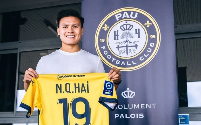Người đại diện tiết lộ cuộc chia tay: 'Cảm ơn Pau FC đã cho Quang Hải thi đấu ở Pháp'