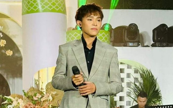 Hát bài vọng cổ nổi tiếng, Hồ Văn Cường bị chê thua 'ca sĩ đám cưới'