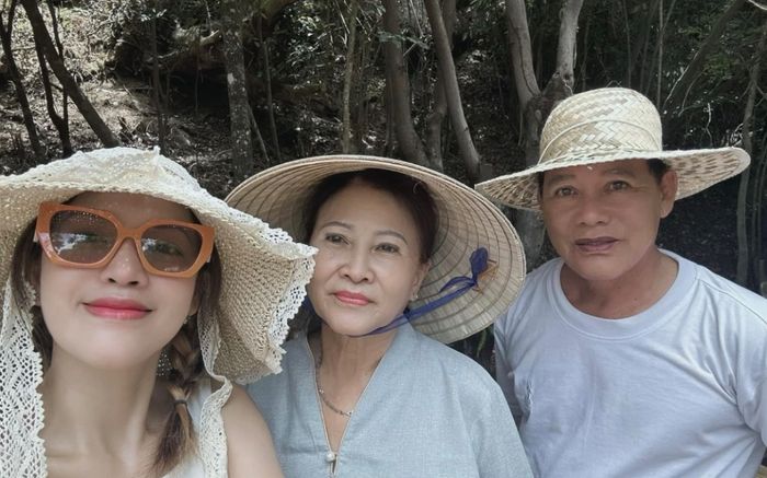 Puka đi du lịch cùng gia đình, Gin Tuấn Kiệt quyết không lộ diện vẫn bị fan réo gọi vì điều này?