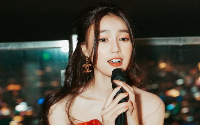 Ninh Dương Lan Ngọc khiến dân mạng 'tỉnh ngủ' khi hát ca khúc hot TikTok