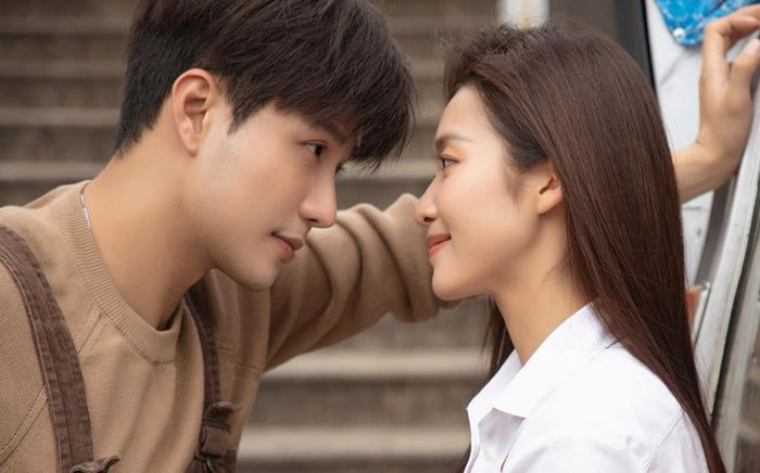 Khả Ngân và Thanh Sơn ngầm công khai hẹn hò qua hành động này