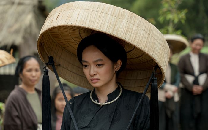 Kaity Nguyễn gây sốt trong phim lấy bối cảnh thời nhà Nguyễn của Victor Vũ