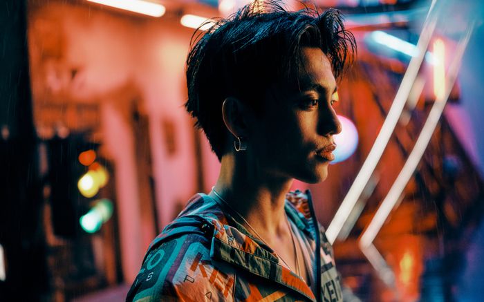 MONO tung ảnh hậu trường MV 'Em Là', nhan sắc chấp mọi phong cách