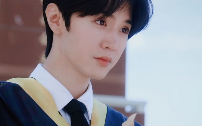 Trần Triết Viễn khiến netizen đổ gục bởi một bộ phận trên cơ thể