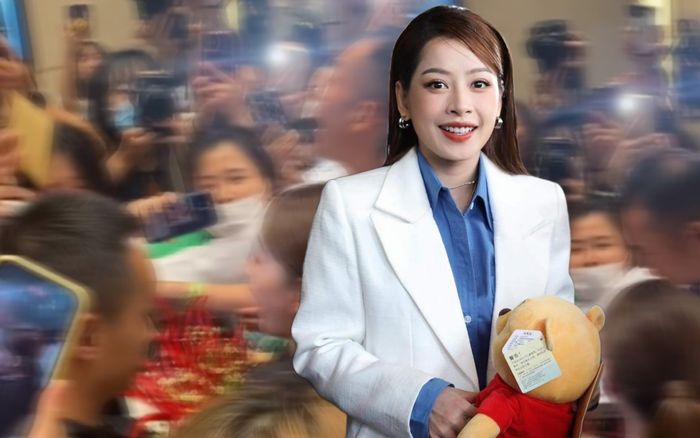 Fan Trung Quốc gọi tên thật của Chi Pu ở chốn đông người