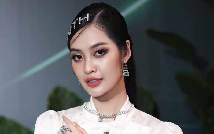 Nông Thuý Hằng: 'Hoa hậu không nhất thiết phải thi quốc tế'