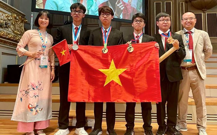Đội Việt Nam duy trì vị trí tốp đầu tại Olympic Hóa học quốc tế 2023