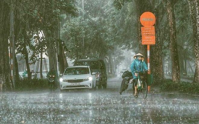 Mưa lớn chính thức đổ bộ miền Bắc, cả nước riêng còn 1 vùng nắng nóng gay gắt