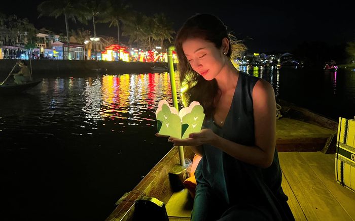 Jennifer Phạm hạnh phúc sinh nhật tuổi 38, nhan sắc bà mẹ 4 con trẻ như gái đôi mươi